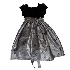 Jayne Copeland velvet bodice, silver black layered skirt, size 5, formal wear